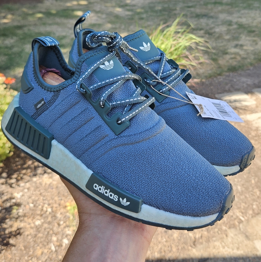New women's Adidas nmd R1